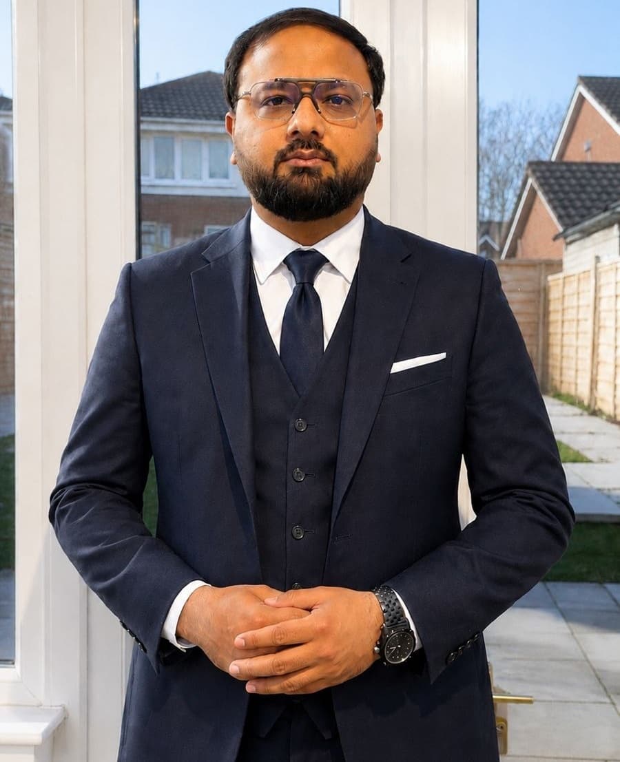 Zeerak Mujtaba Tahir, Founder & CEO of EZR Consultants